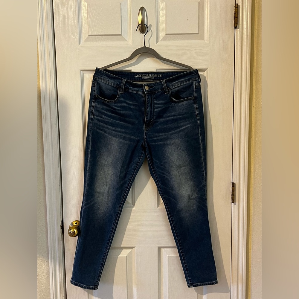 American eagle super stretch high wasted jeans size 14 medium wash